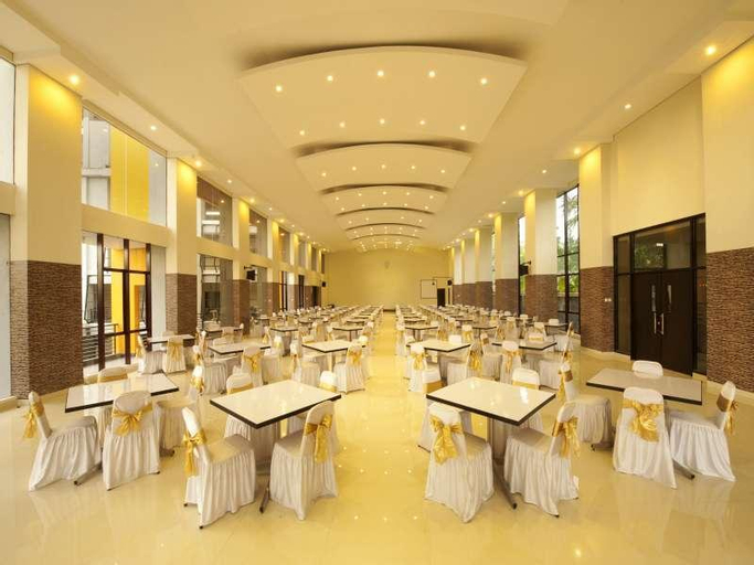 Food & Drinks 5, Hotel Grand Bintang Tawangmangu, Karanganyar