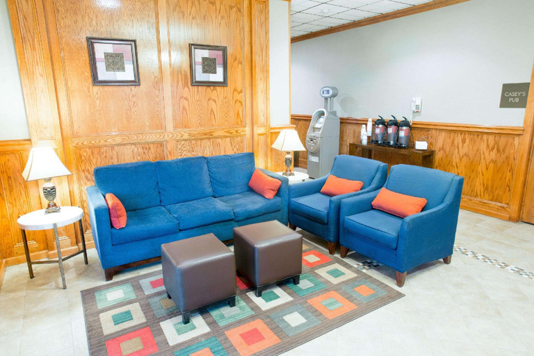 Public Area 2, Comfort Inn & Suites Triadelphia - Wheeling, Ohio