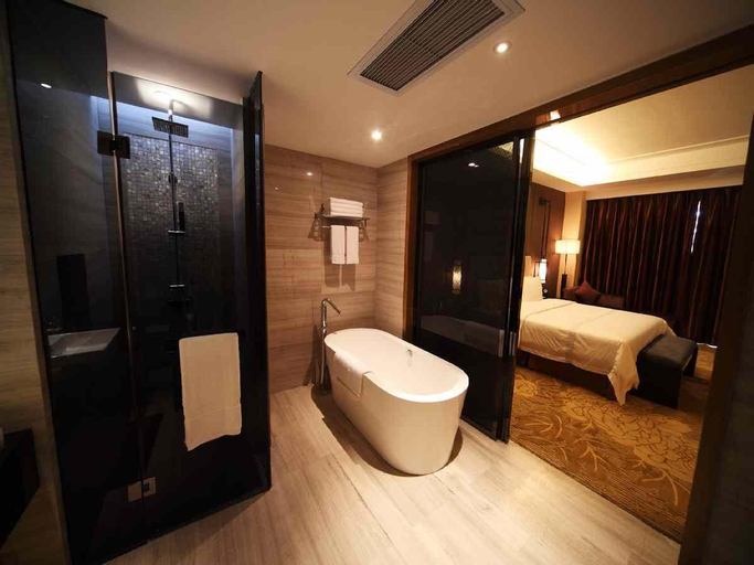 Bathroom 4, Haiyang Shenglong Jianguo Hotel, Yantai