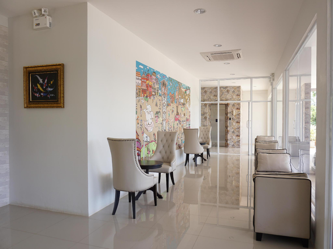 Public Area 3, Chompu Nakarin Apartment, Muang Trang