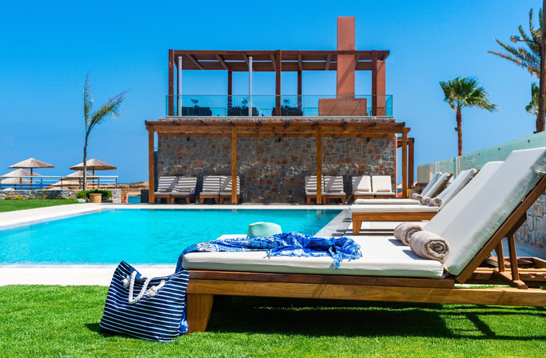 Sport & Beauty 2, High Beach White - Adults Only, Crete