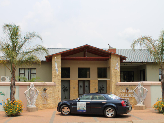 Exterior & Views 1, Palm Valley Inn, Bojanala