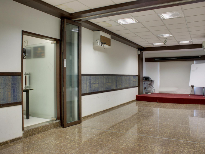 Meeting room / ballrooms, Hotel Kadamb Inn, Ahmadabad