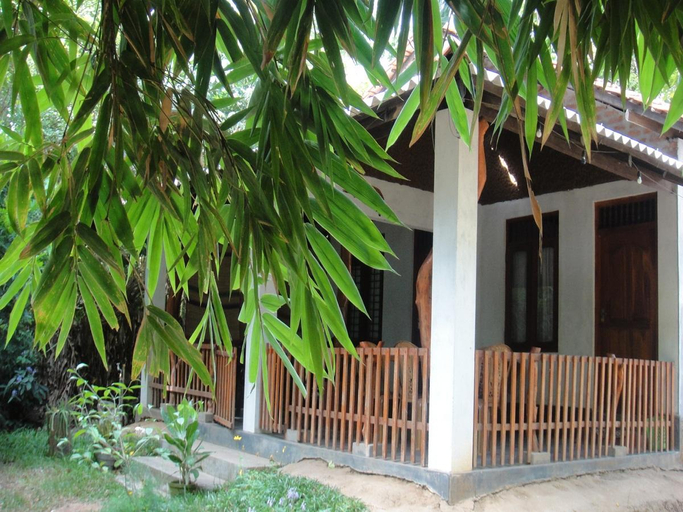 Exterior & Views 1, River Side Cabanas Yala Hotel, Thissamaharama