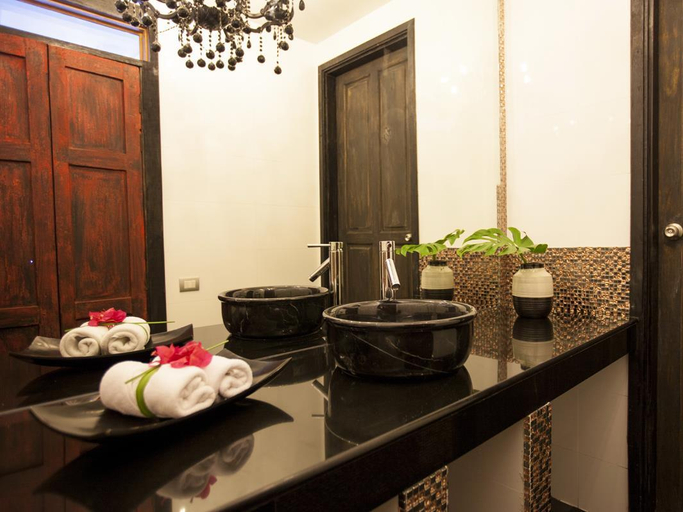 Bathroom 3, Baan Phuttarak, Ko Samui