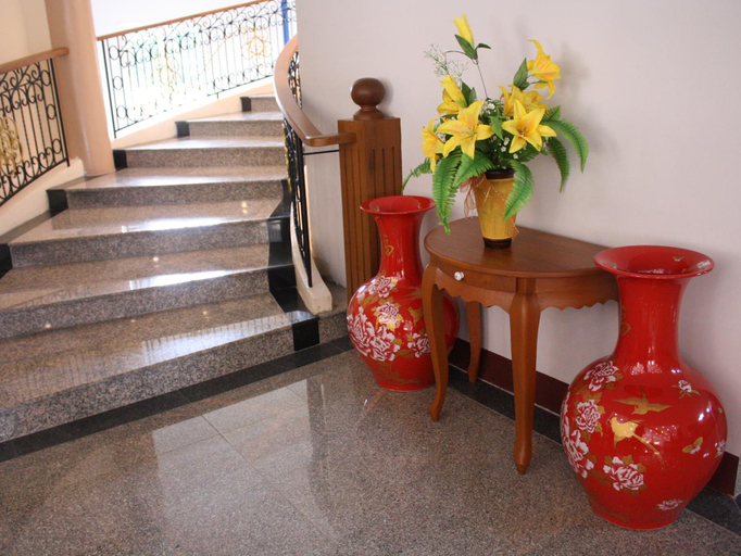 Public Area 2, Butnamtong Hotel, Muang Lampang