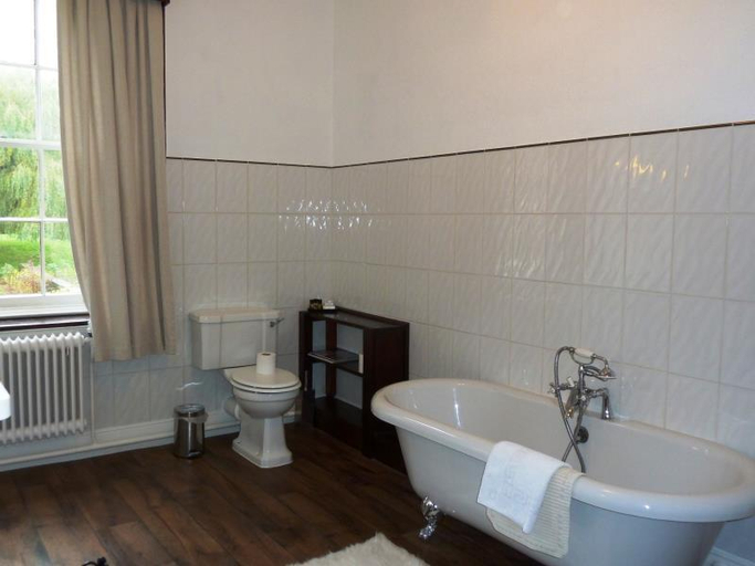 Bathroom 3, Alison House, Derbyshire