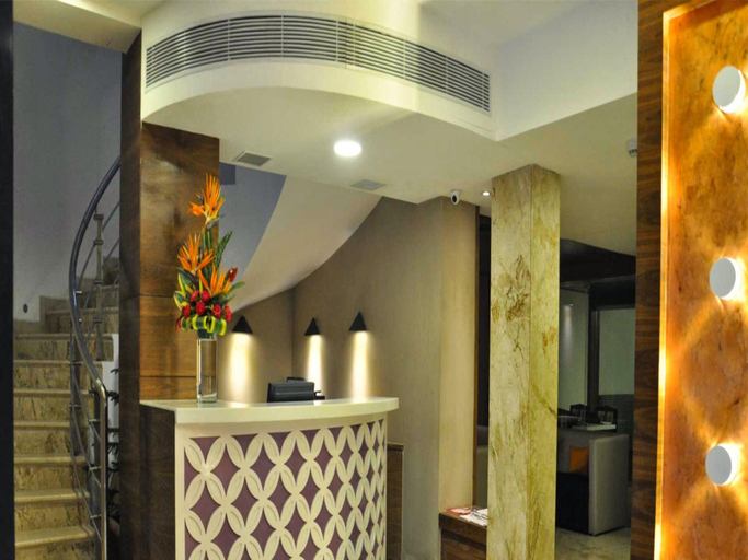 Public Area 2, La Woods Hotel - Close to LIC Building, Chennai
