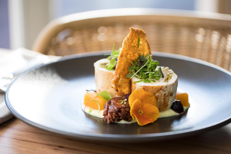 Food & Drinks 5, Glen Hotel and Suites, Eight Mile Plains