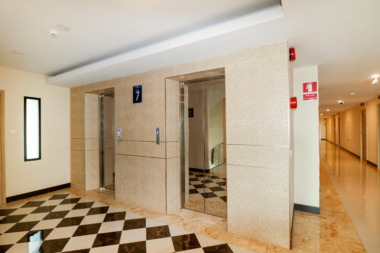 Public Area 2, Tara Grand Hotel, Thanyaburi