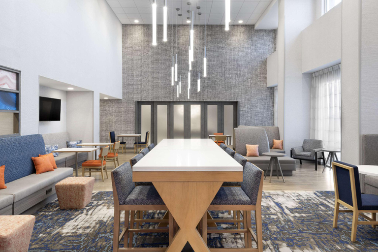 Public Area, Hampton Inn & Suites St. Charles Old Town Area, Saint Charles