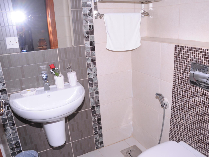 Bathroom 4, Magic Suite Abu Halifa