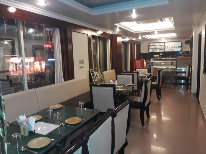 Food & Drinks 2, Hotel Sarthak, Bhopal
