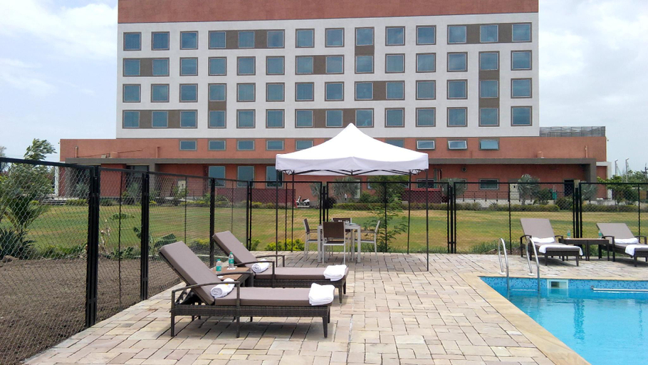 Sport & Beauty 2, Pride Elite Phaltan, Satara