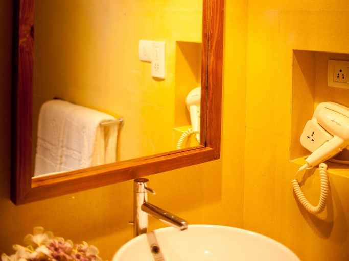 Bathroom 5, Pandanus Beach Resort & Spa, Bentota