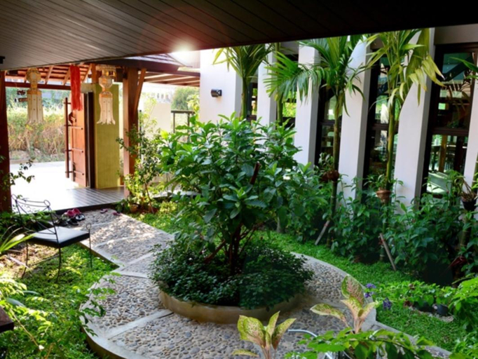 Public Area 1, Burapa Boutique, Muang Chiang Mai