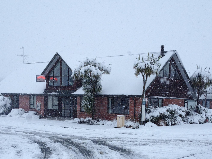 Others 3, Snow Denn Lodge, Ashburton