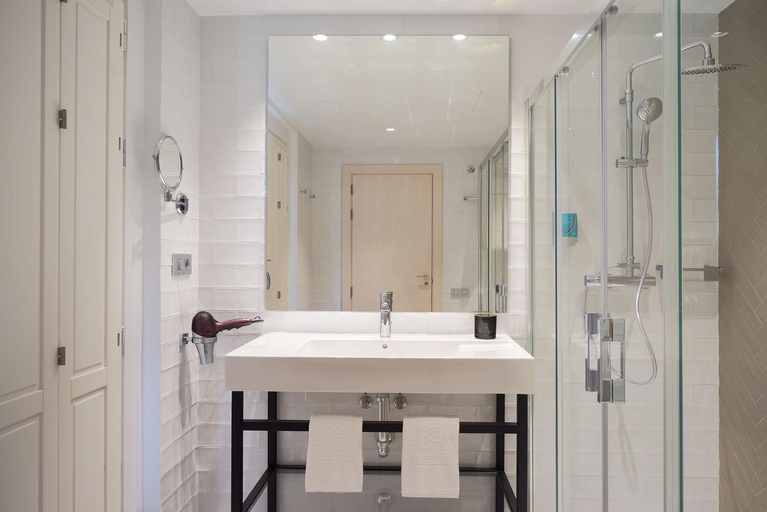 Bathroom 4, Apartamentos Tandem Soho, Málaga