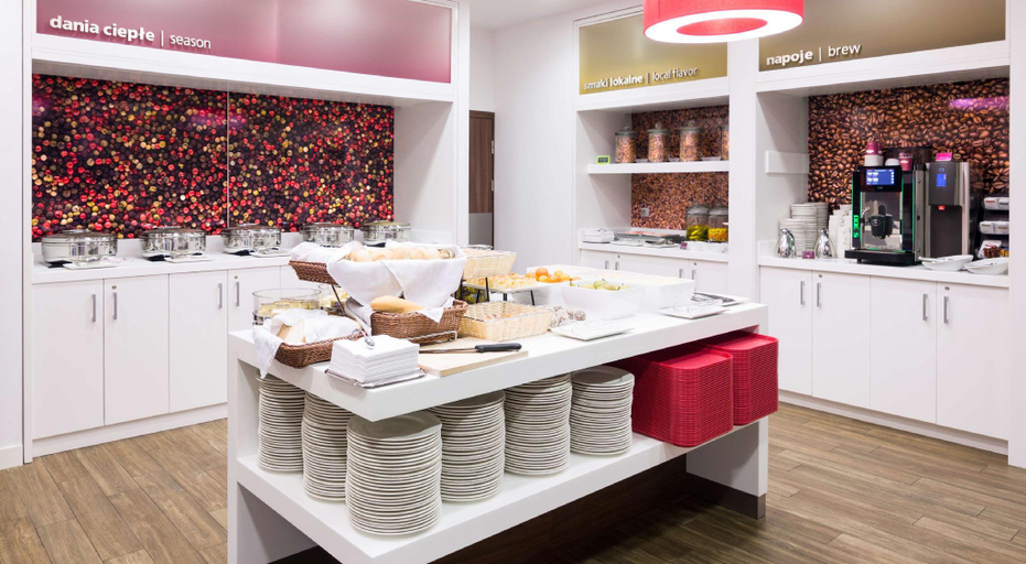 Food & Drinks 5, Hampton by Hilton Krakow, Kraków City