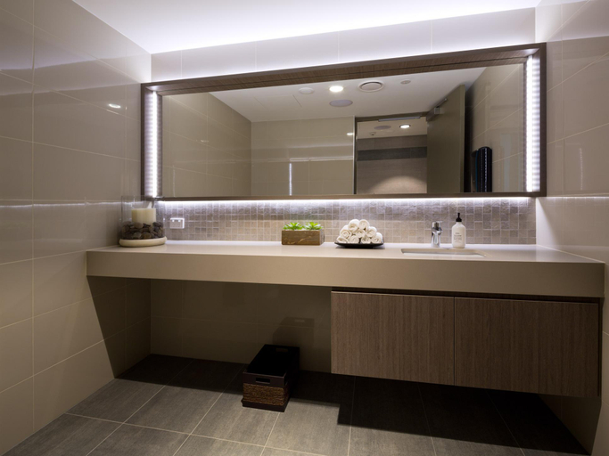 Bathroom 4, The Glen Hotel and Suites, Eight Mile Plains