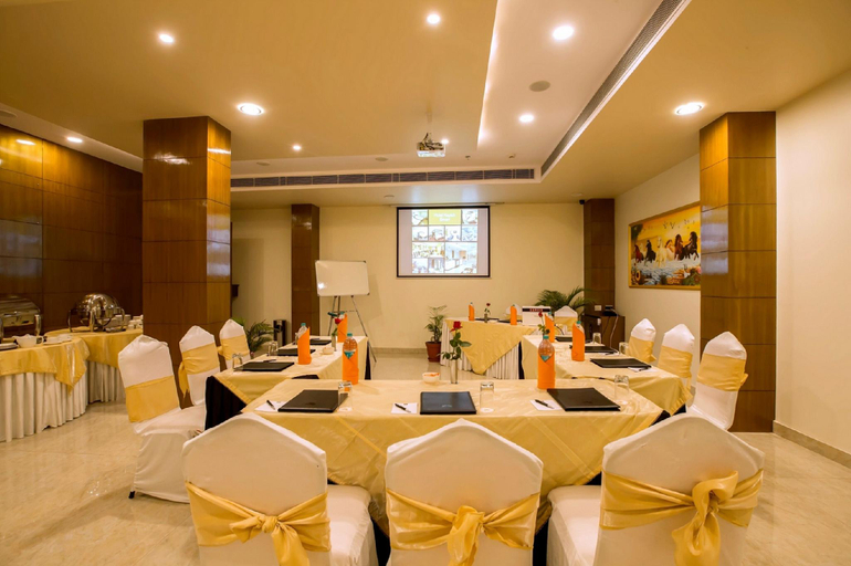 Food & Drinks 4, Hotel Kapish Smart-Pure Veg, Jaipur
