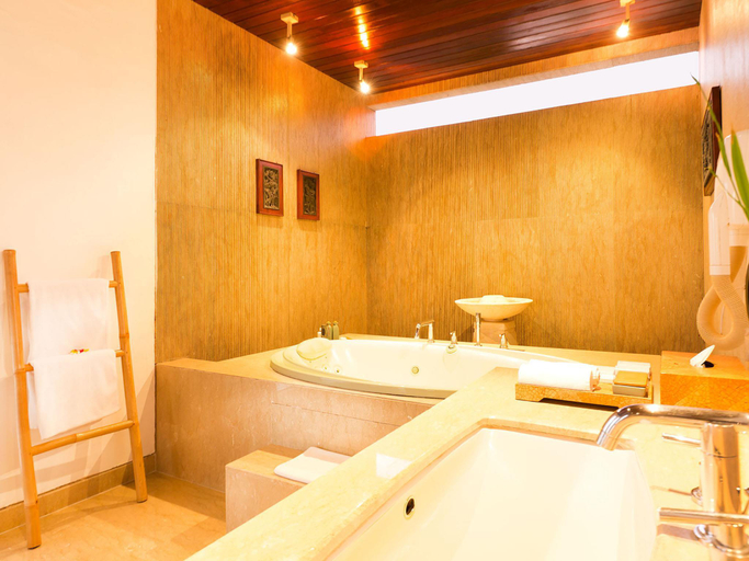 Bathroom 5, Sanur Residence, Denpasar