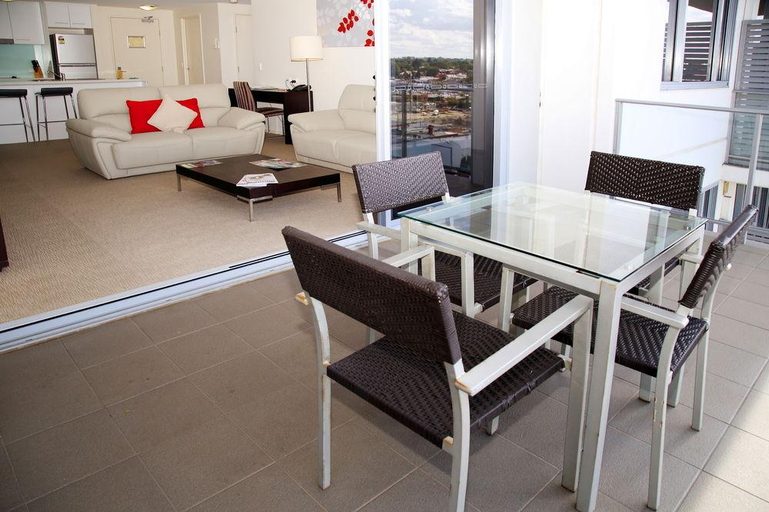 Bedroom 3, Toowoomba Central Plaza Apartment Hotel, Toowoomba - Central