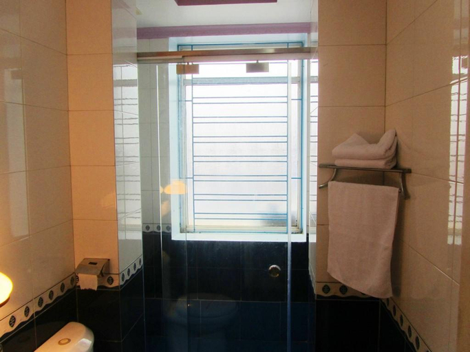 Bathroom, Dong Duong Hotel, Lê Chân