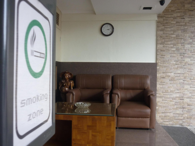 Public Area 19