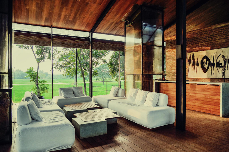 Public Area, Kalundewa Retreat, Dambulla
