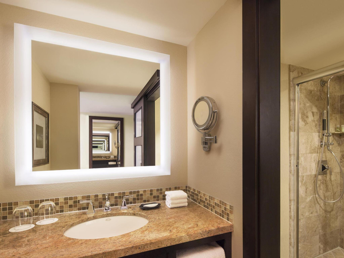 Bathroom, Opal Key Resort and Marina, Monroe