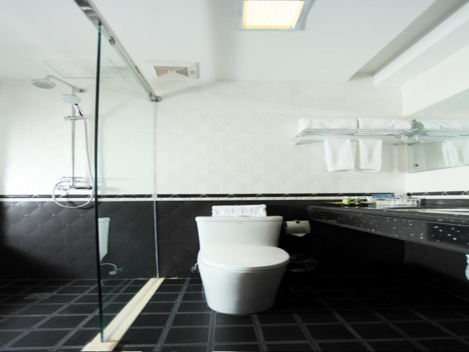 Bathroom 3, Anshan Camilla Business Hotel, Anshan