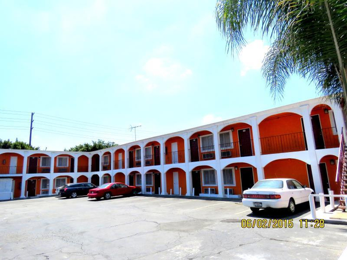 Exterior view 3, Central Inn, Los Angeles