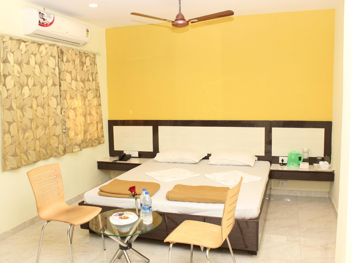 Others 4, Hotel Sea Winds, Ratnagiri