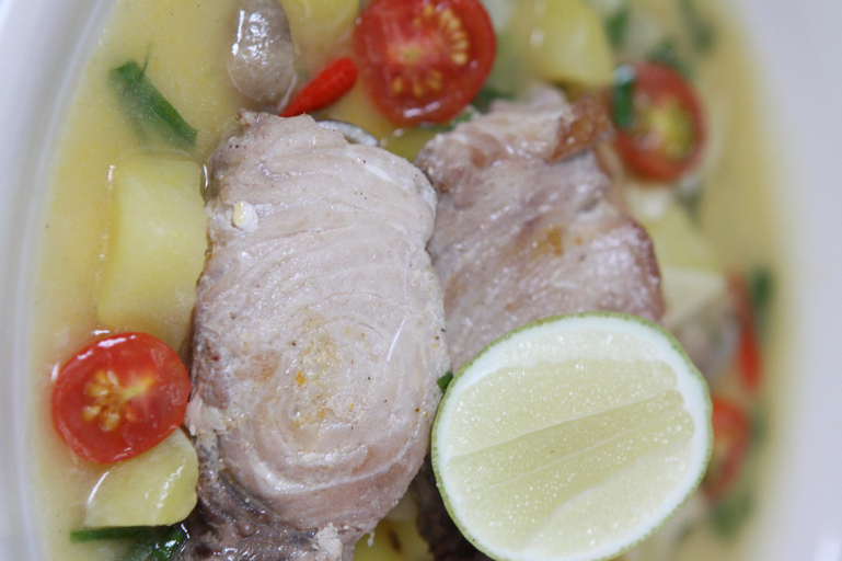 Food & Drinks 19