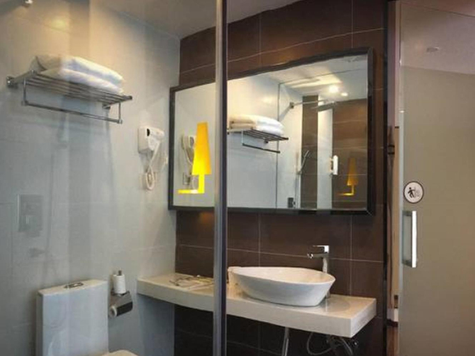 Bathroom 3, IU Hotel Chengdu Dujiangyan Branch, Chengdu