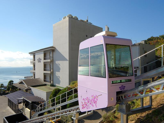 Others 3, Kira Kanko Hotel, Kira