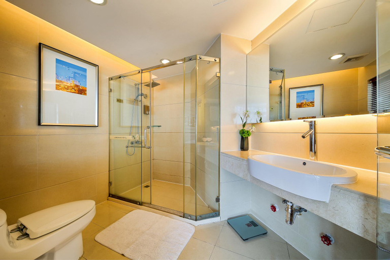 Bathroom 4, Langshan Hotel Shenzhen, Shenzhen