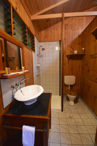 Bathroom 4, Daintree Cascades Cottages, Douglas
