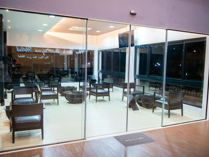 Public Area 3, The Peak Boutique Hotel, Phra Phrom