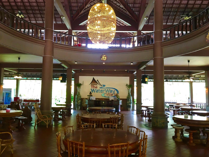 Food & Drinks, The Waterway Villa, Bentong