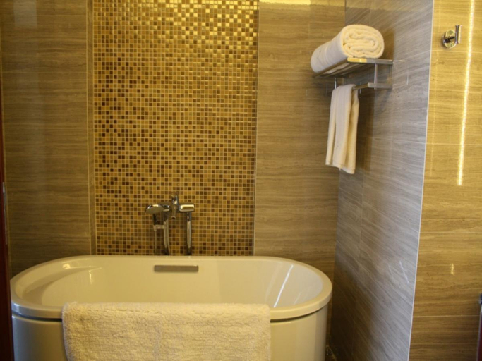 Bathroom 5, Grand Skylight International Hotel Wu Hai, Wuhai