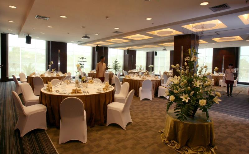 Food & Drinks 5, President Executive Club, Cikarang