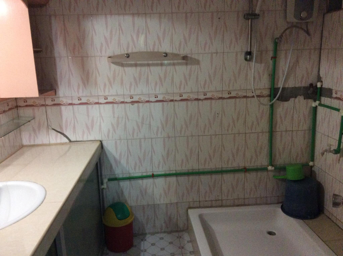 Bathroom 4, Surigao Tourist Inn, Surigao City