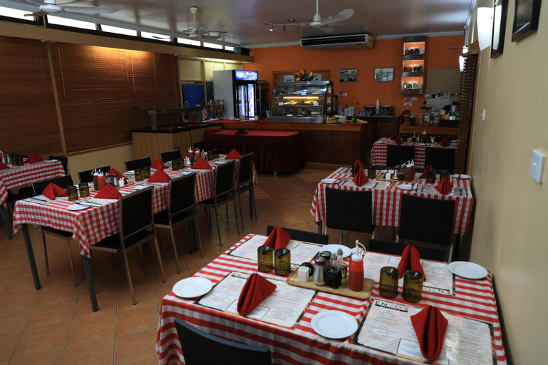 Food & Drinks 5, Huon Gulf Hotel, Lae