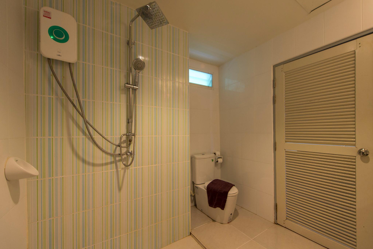 Bathroom 4, Ao Nang Mountain View Hotel, Mueang Krabi