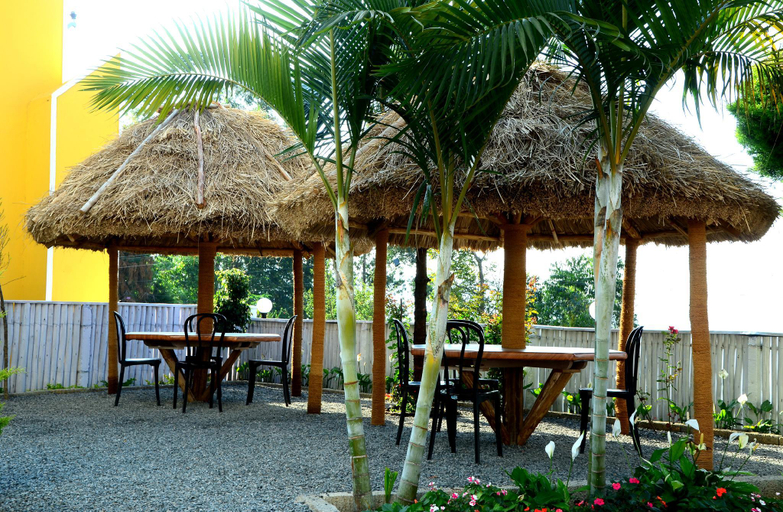 Food & Drinks 5, Lakezone Holiday Resort, Idukki