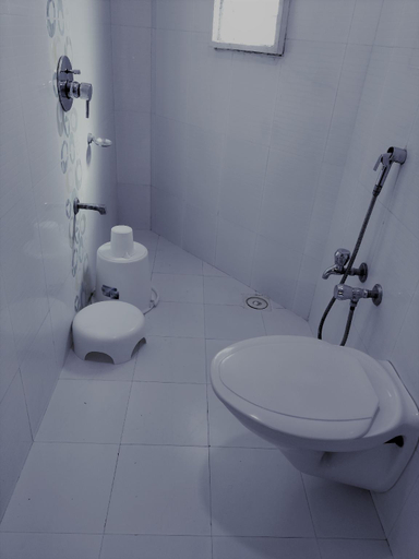 Bathroom 4, Hotel Balwas, Ahmadabad