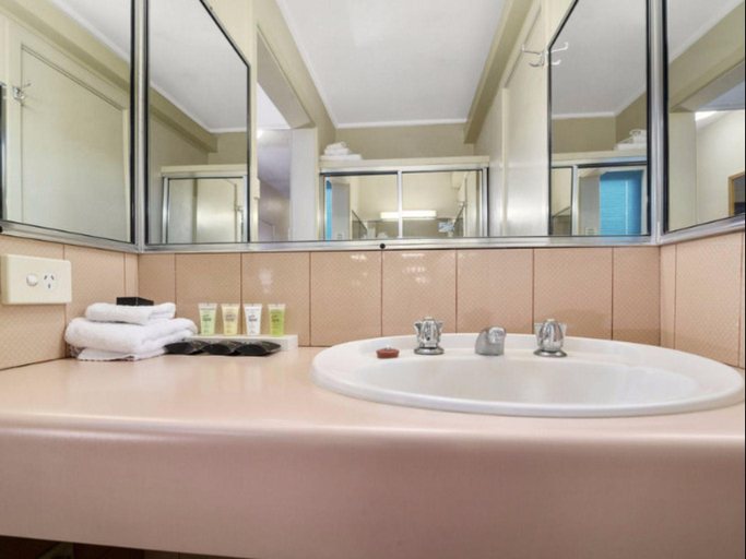 Bathroom, Park Motor Inn, Toowoomba - North-East