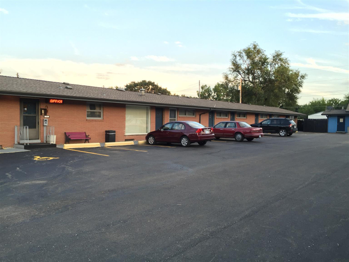 Others 3, Diamond Motel - Abilene, Dickinson